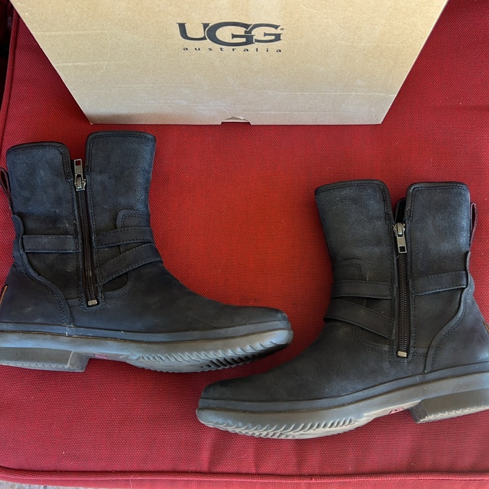 UGG Black Combat & Moto Boots with Buckle Straps and Mid-Calf Height - Picture 4 of 6